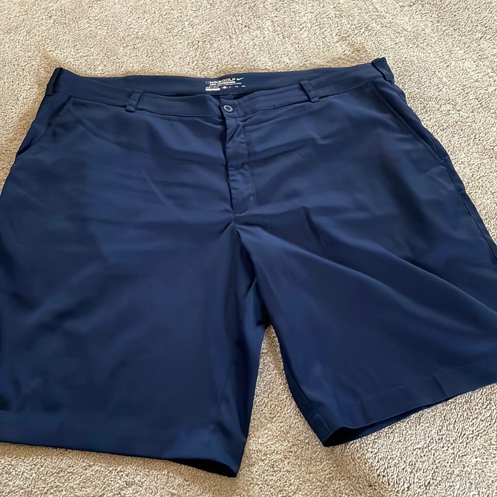 Nike golf shorts in navy
